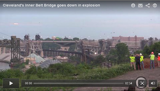 I-90 Inner Loop Bridge demolished in Cleveland, Ohio, 12 July 2014 (screenshot from cleveland.com video)